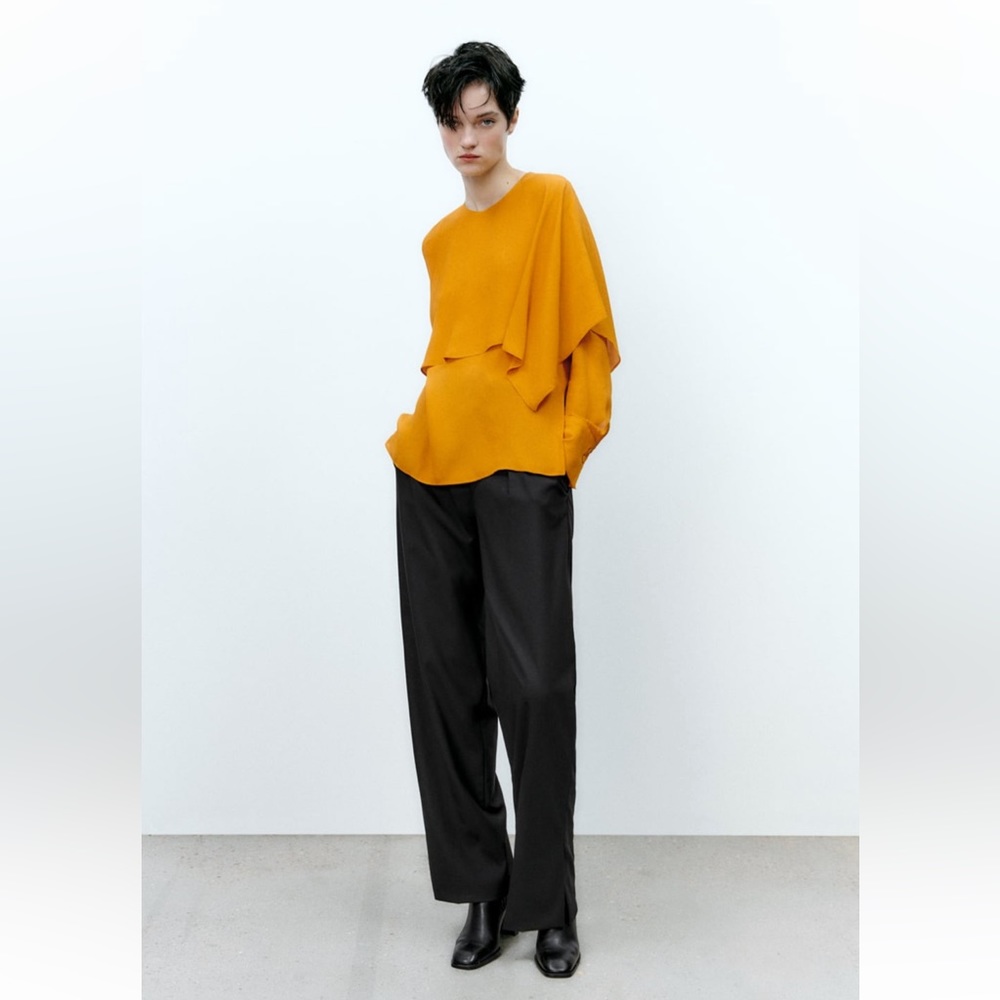✨SALE✨ ZARA CAPE BLOUSE ✨SALE✨